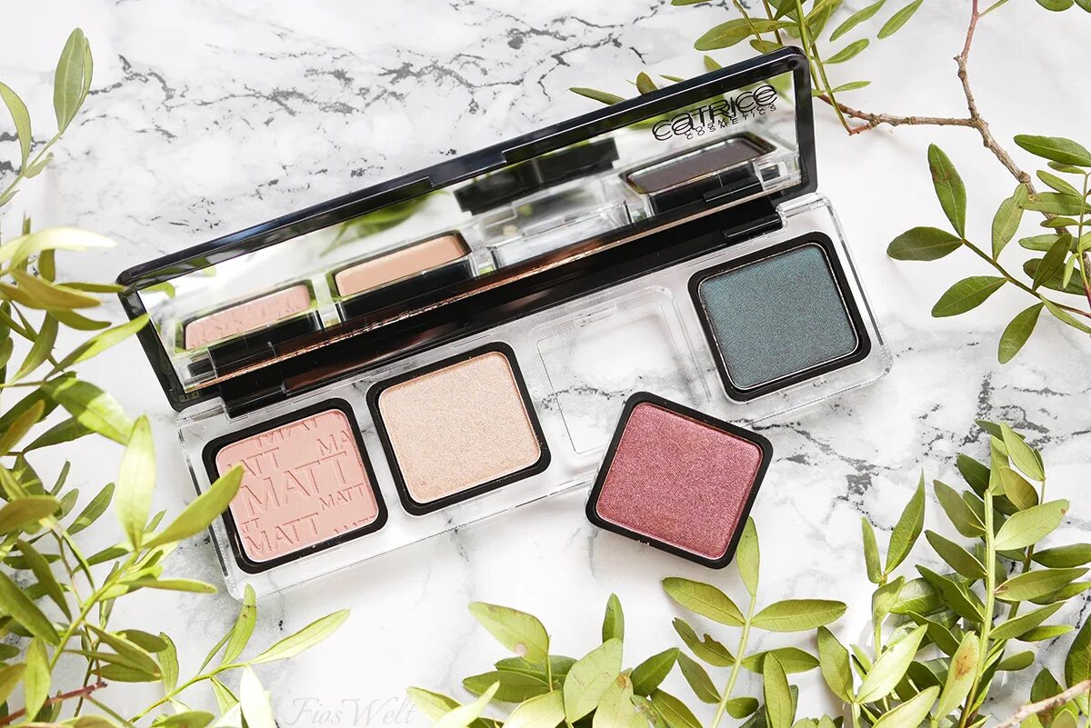 Catrice pearl glaze pearly eyeshadow & blush palette. Палетка catrice отзывы. Палетка catrice отзывы. Палетка катрис. Катрис палетка теней.