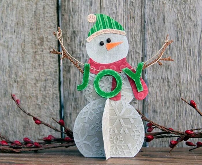 Снеговик поделка в детский сад. Снеговик из подручных материалов. Снеговик из картона. Снеговик своими руками поделка. Поделка Снеговик объемный.