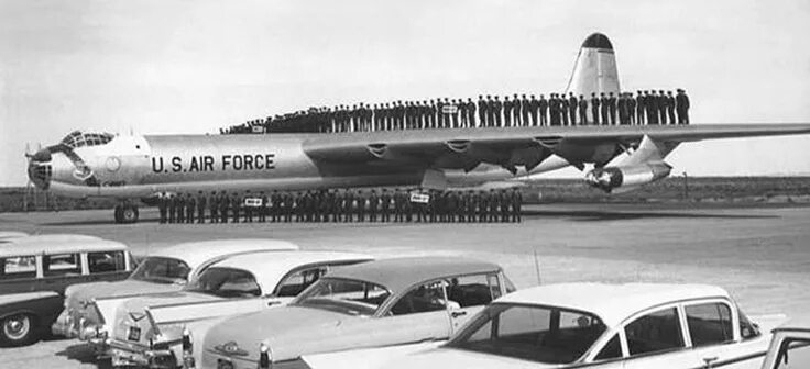 Convair b-36 шасси. Convair b-36 Peacemaker. Convair b-36 кабина. Convair b-36 «Миротворец». Б 36 размеры