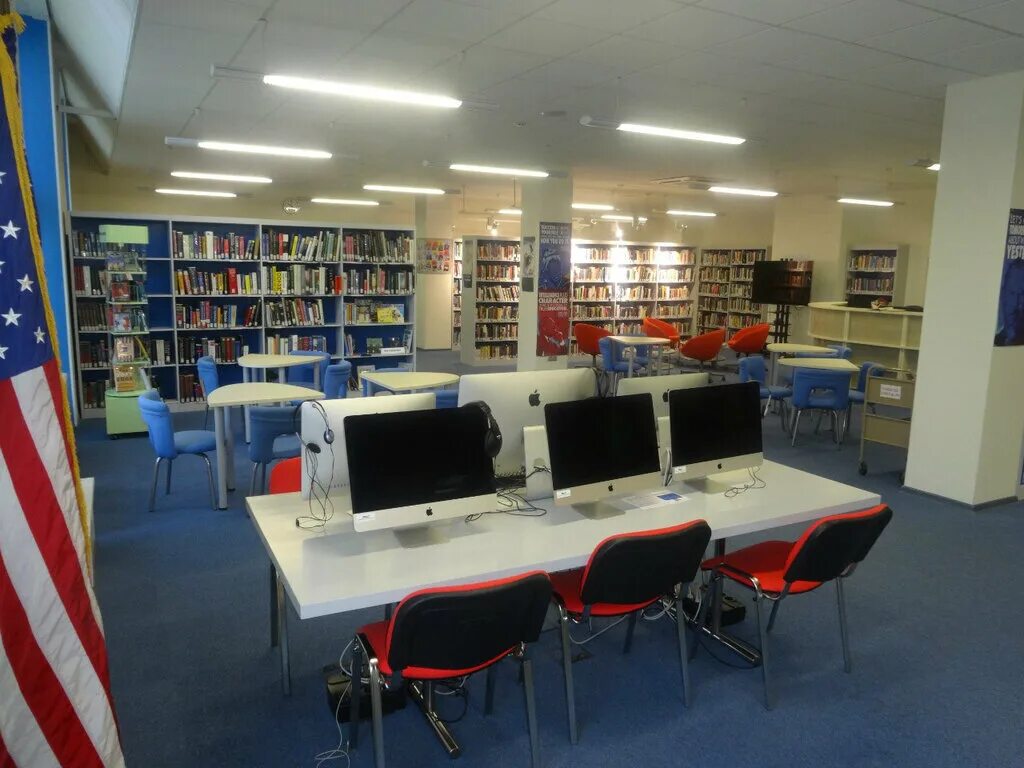 Культурный центр сша. Новинский бульвар 19. Культурный центр сша. Линкольн-центр, нью-йорк, сша опера. Здание научного центра.