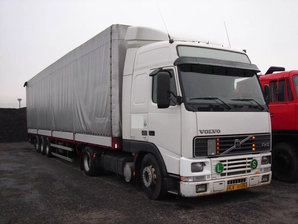 Вольво фн12 1996. Volvo fh12 2002. Вольво ФН 12. Вольво fh12. Вольво фш 12 купить бу