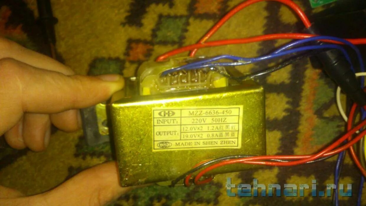 Самодельный преобразователь напряжения 12 220 вольт. Как сделать трансформатор на 12 вольт. Трансформатор напряжения 220в схема. Как сделать трансформатор на 12 вольт. Повышающий преобразователь напряжения с 12 на 220 вольт своими руками.