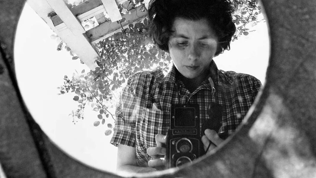 Mark work as a photographer