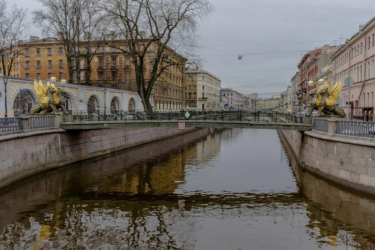 File:Demidov bridge St Petersburg.jpg - Wikipedia