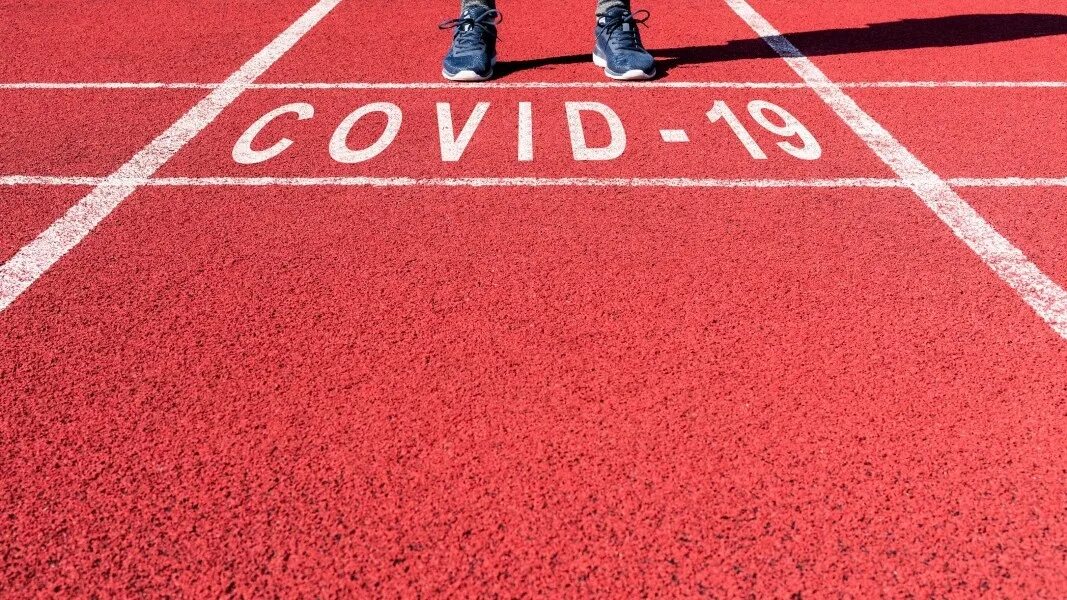 Спортивный переход. Корона футбола.