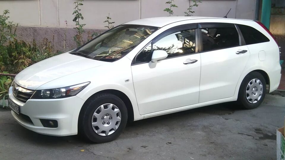 Honda stream 2008 9 дюйм. Хонда стрим рестайлинг черный. Хонда стрим 2008 год. Хонда стрим 2008 год. Хонда стрим 2008 год.