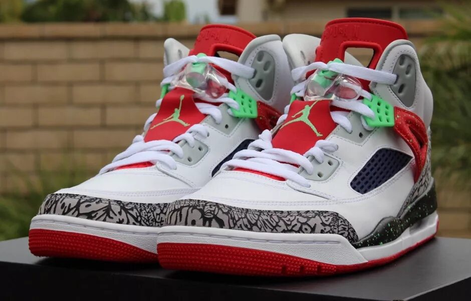 Пойзон кроссовки мужские. Nike Air Jordan Spizike White Red. Air Jordan Spizike Green. Jordan Spizike White Green.