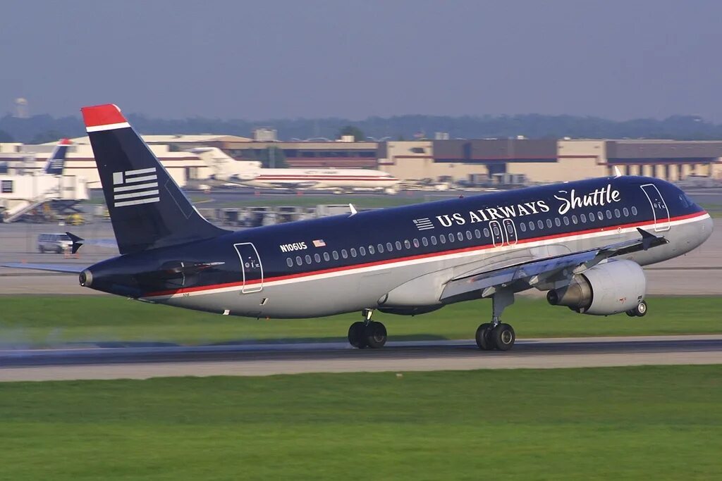 Us airways. А320 us Airways. A320 us Airways model. Ливреи авиакомпаний мира. Us Airways ливрея.