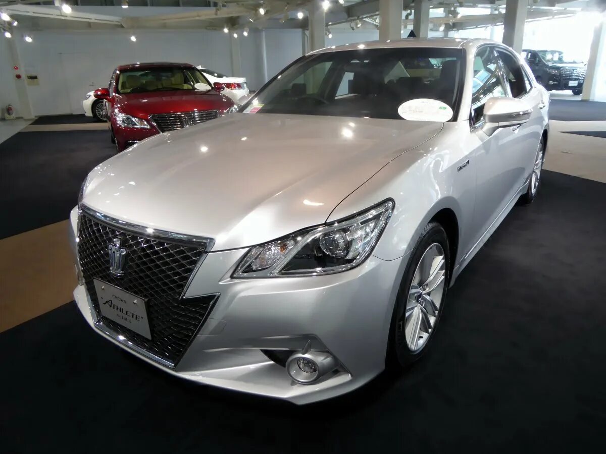 Тойота кроун 2024. Тойота Краун гибрид. Тойота Кроун гибрид 2020. Toyota Crown 2016 Hybrid. Toyota Crown athlete Hybrid 2010.