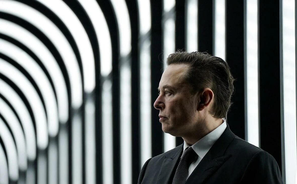 бизнесмен маск