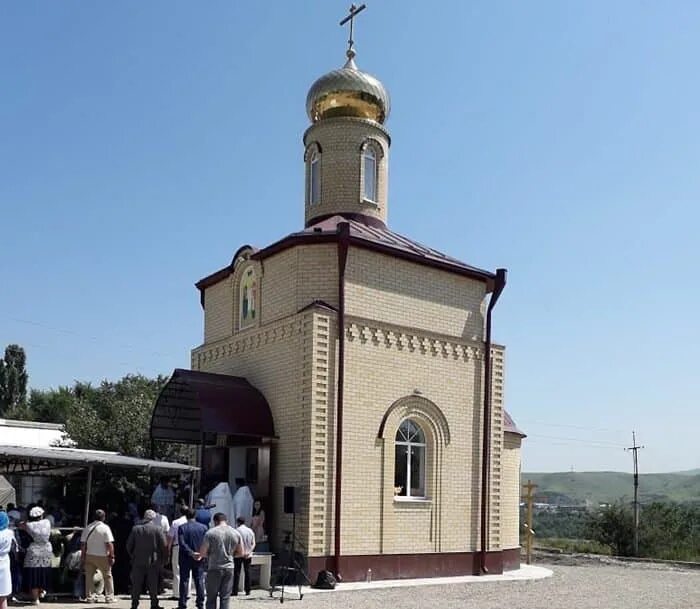 Храм Усть Джегута. Церковь города Усть Джегуты. Карачаево Черкесская Республика Усть Джегутинский район. Микрорайон Московский Усть-Джегута Карачаево-Черкесская Республика. Поселок черкесск