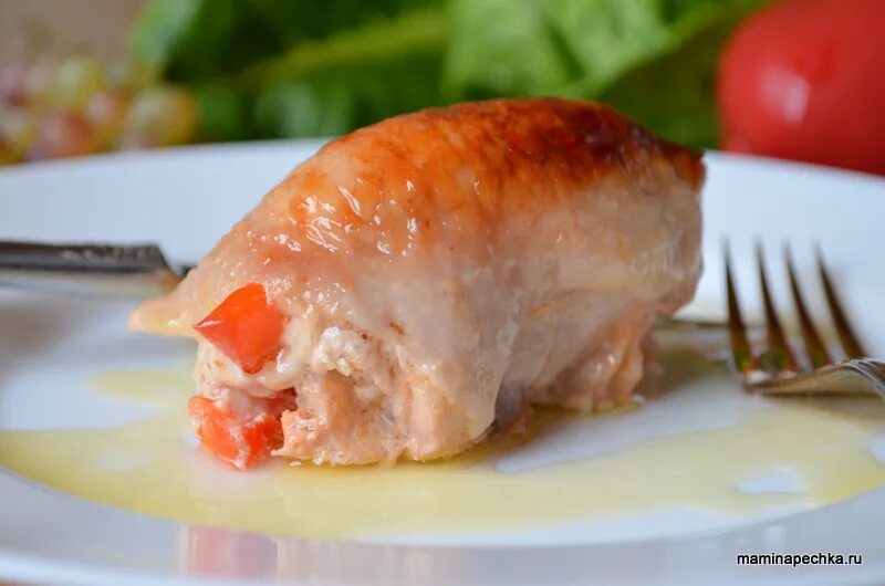 Бедрышки куриные в духовке. Куриные бедра просто. Белро курицы в духовке. Курица приготовленная. Куриные бедра в духовк.