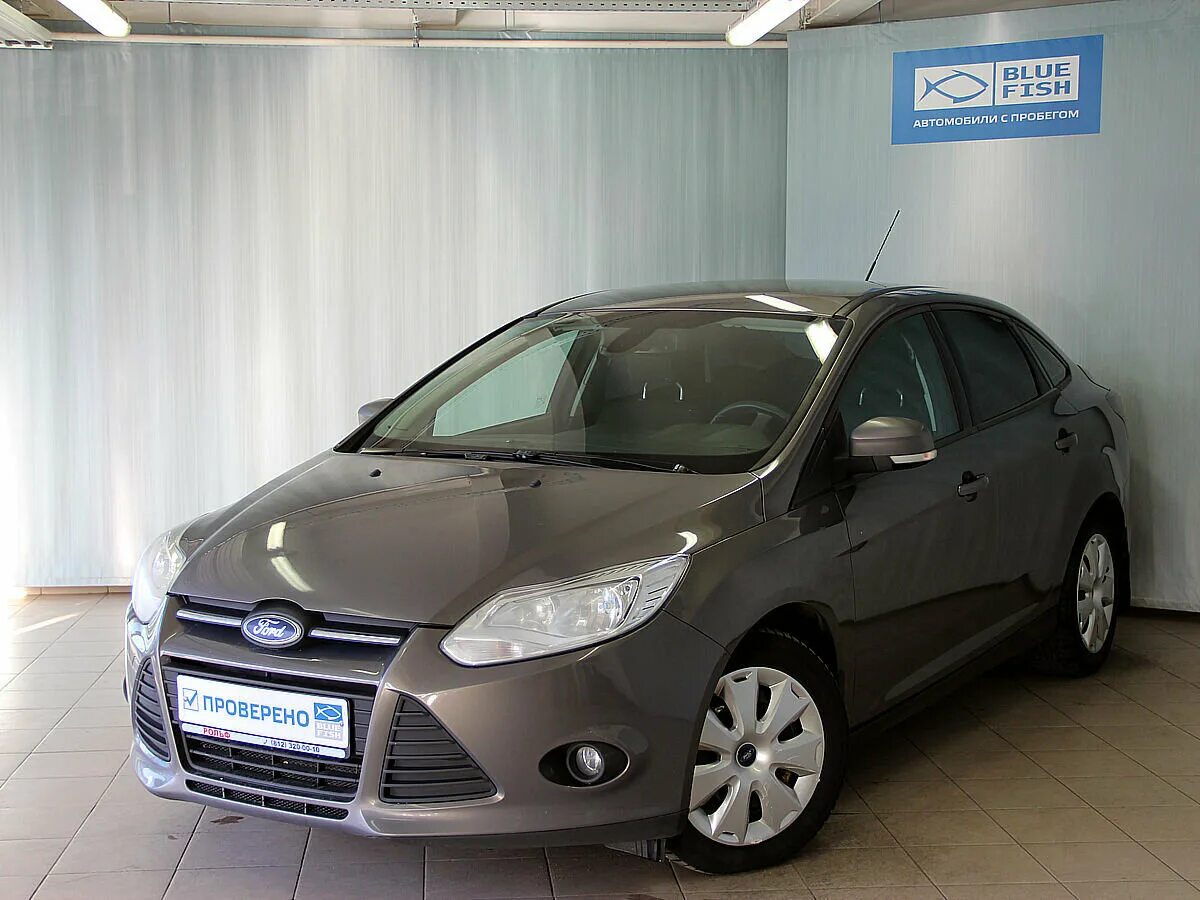 Авито машина в кредит. Форд фокус 3 седан коричневый 2012 год. Ford Focus 3 с пробегом. Форд фокус 3 седан коричневый. Форд фокус Киров.