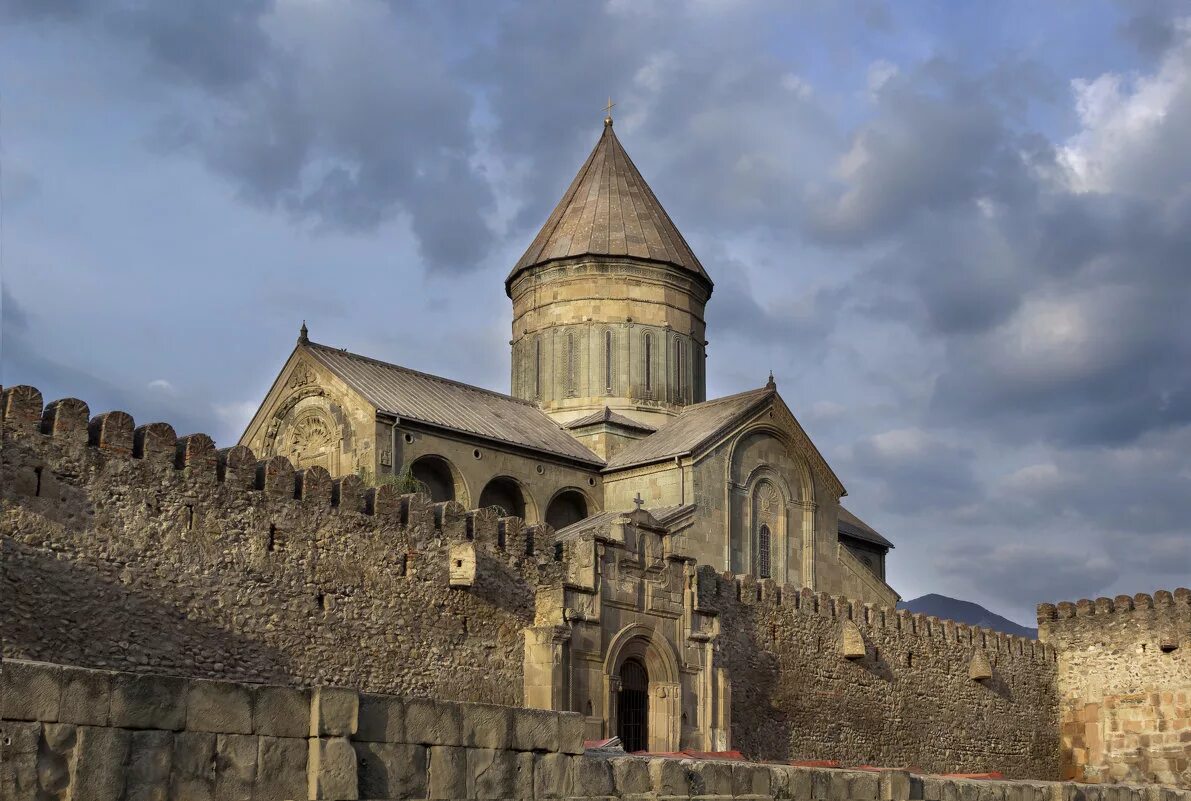 Натроев а мцхет и его собор светицховели. Олд мцхета 7 лет. Церковь святого креста мцхета. Олд мцхета 7 лет. Олд мцхета коньяк 7 лет.