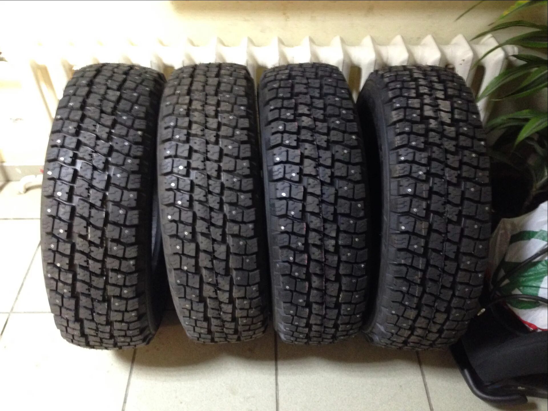 Кама Пилигрим 235/75 r15. Кама 520 шип 235/75-15. Форвард 520 235/75/15. Кама 520.