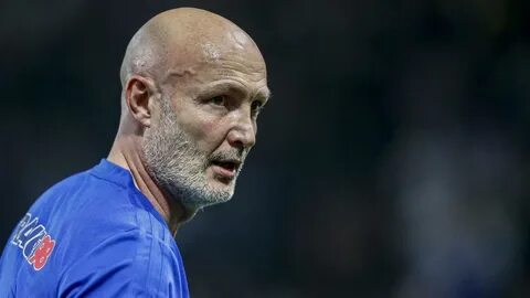 EdF : Frank Leboeuf déçu par le niveau des Bleus.