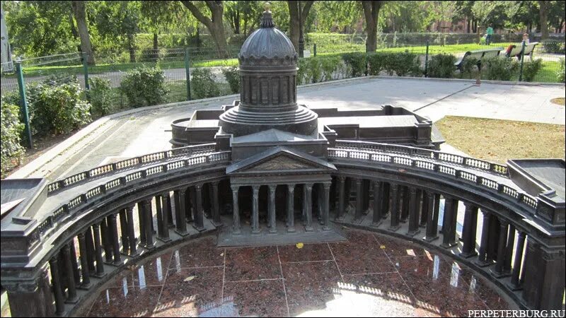 Спб музей под открытым небом. Голубой музей в питере. Музей под открытым небом в санкт петербурге. Музей под открытым небом в санкт петербурге. Музей под открытым небом кижи.