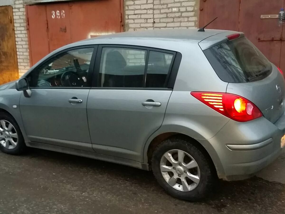 ниссан тиида 2008 год черный. Nissan tiida 2008. ниссан тиида 2008 хэтчбек. ниссан тиида 2008. тиида хэтчбек 2008.