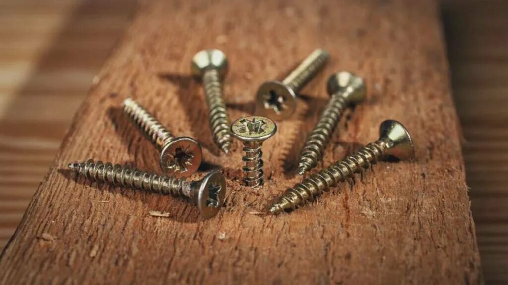 Шуруп черный декоративный. Голова, шлиц, латунь din 97. Hidden wood screw. Мебельные шурупы для дсп. Hidden wood screw.