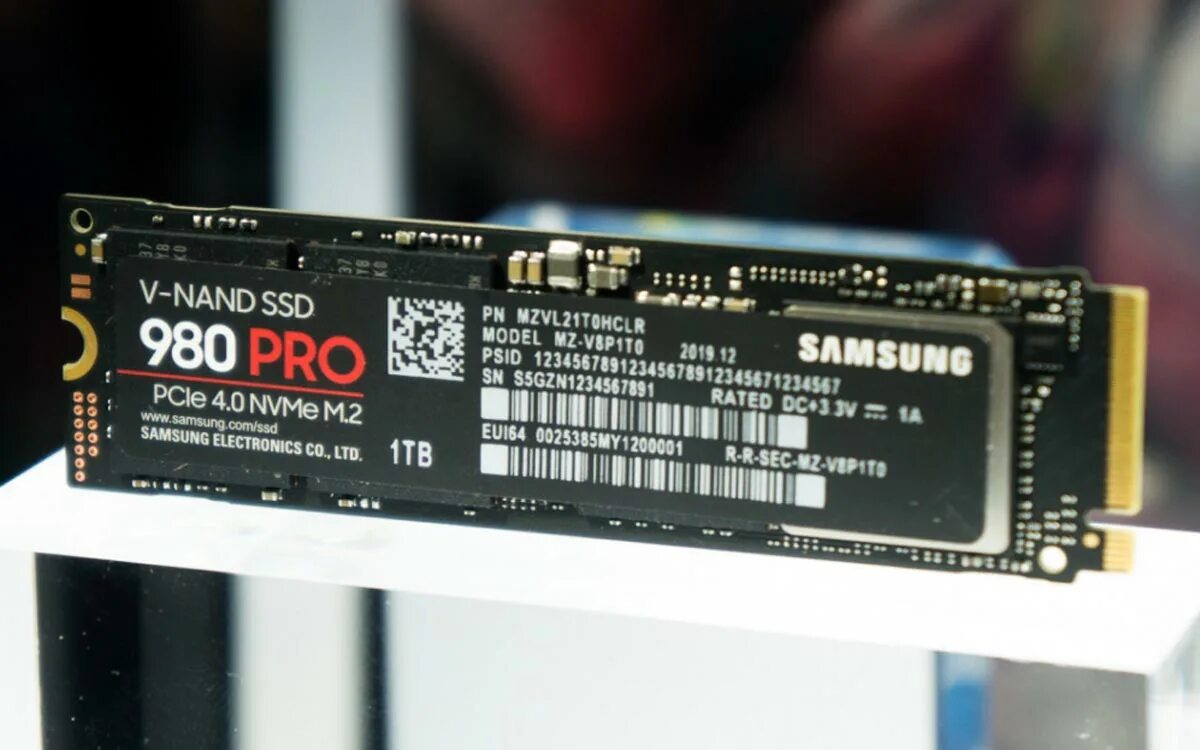 Ssd samsung 980 pro. Ssd samsung m. Радиатор ssd samsung 980. Samsung nvme pcie 4. 1000 гб ssd m.