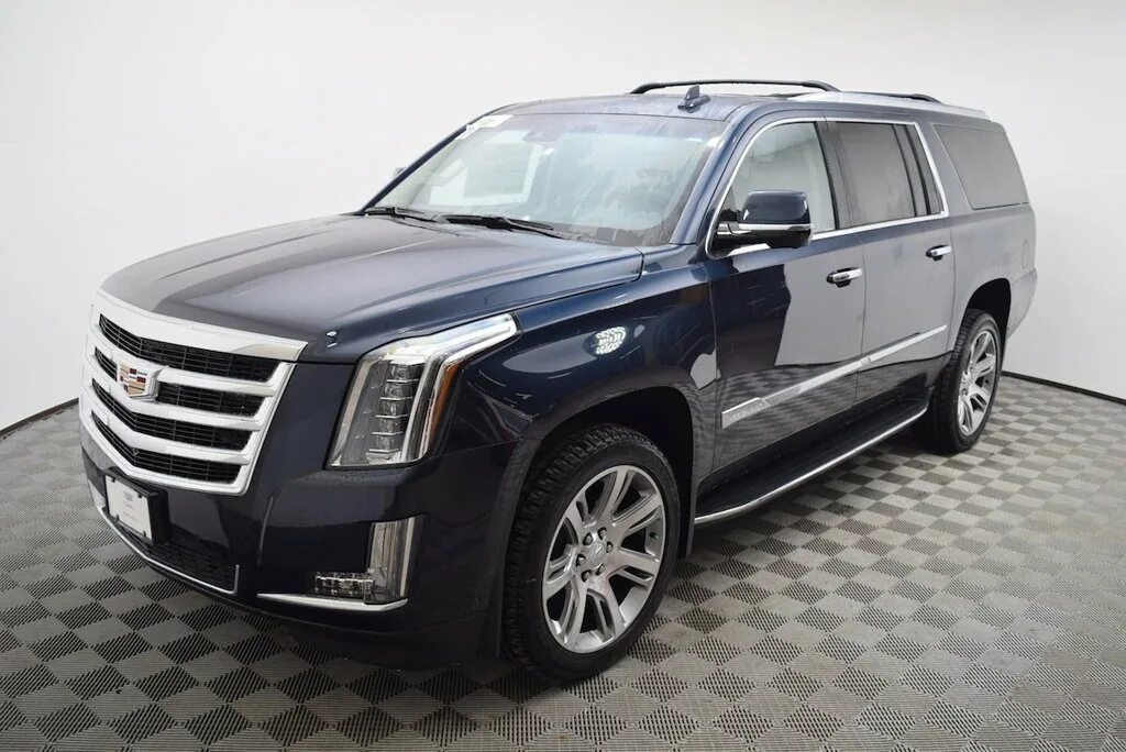 Кадиллак эскалейд 2018. Cadillac Escalade 2022. Кадиллак Эскалейд 2022. Cadillac Escalade ESV 2018.