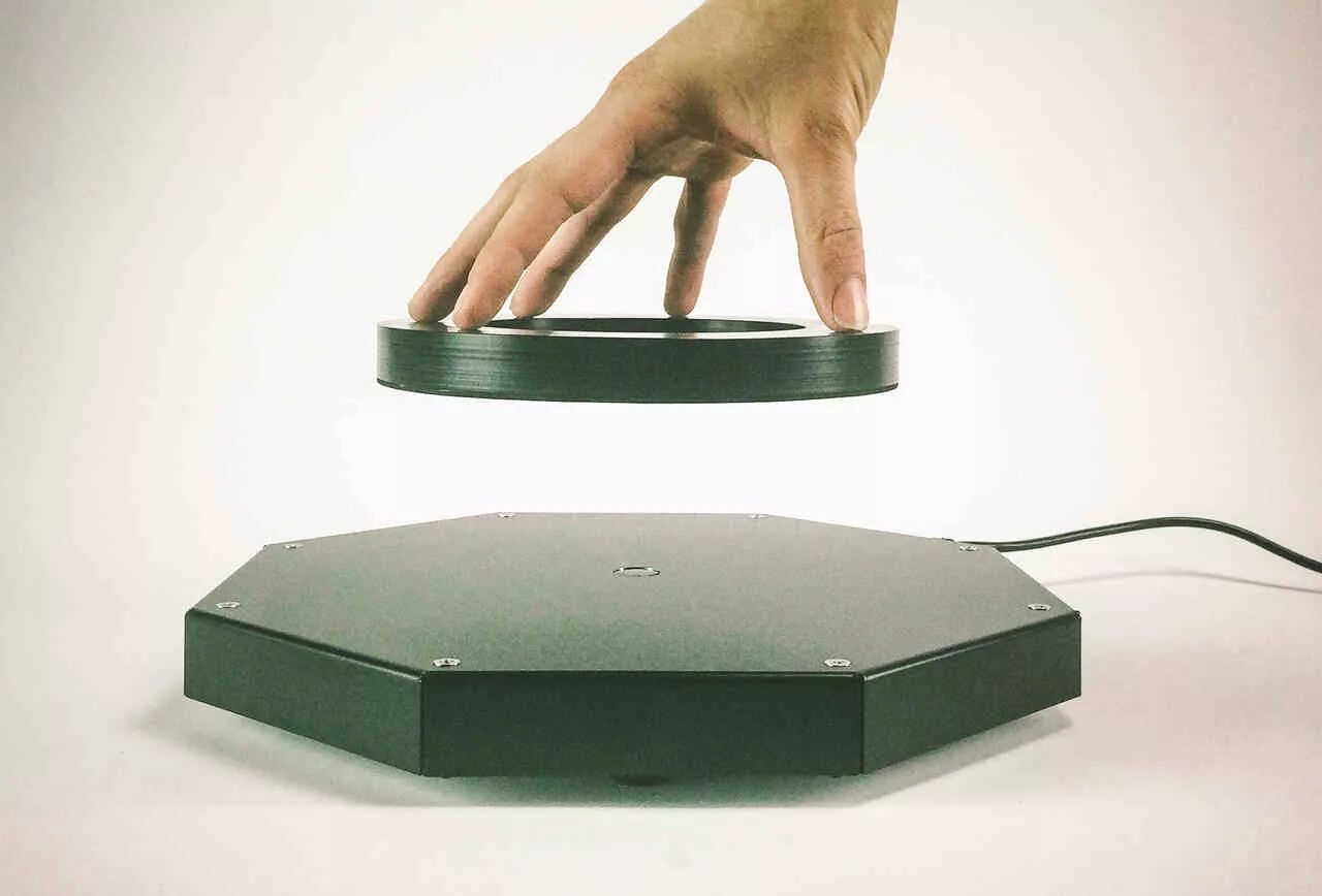 STORY: The Levitating Timepiece video Clock, Design thinking, Innovation