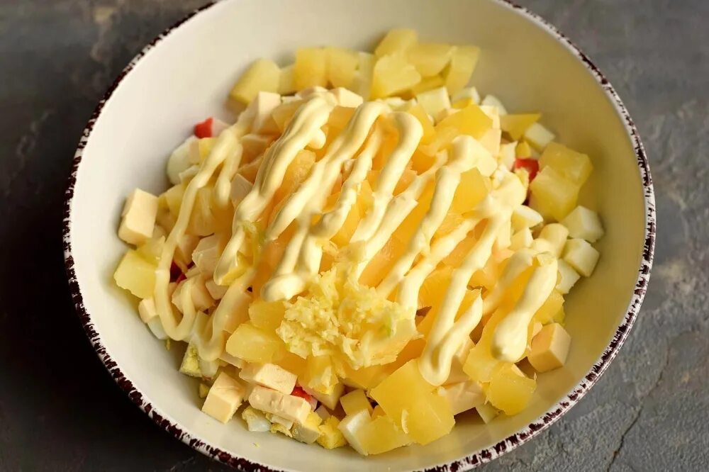 Крабовый с ананасами рецепт