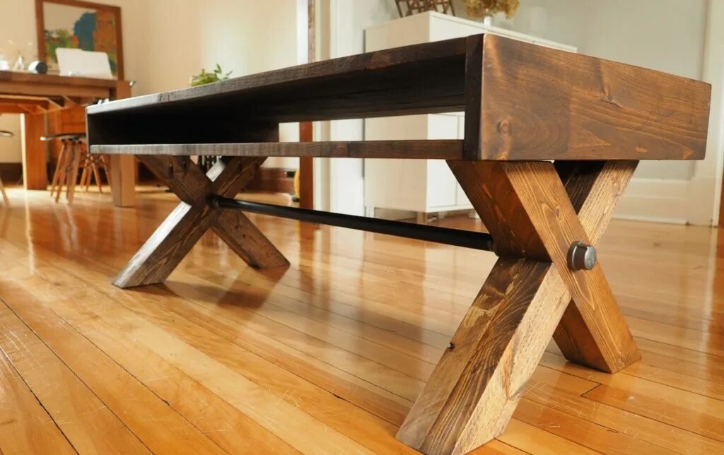 Сделать столик сам. Стол из досок. Мощный стол из дерева. Брутальный деревянный стол. Кофейный столик деревянный.
