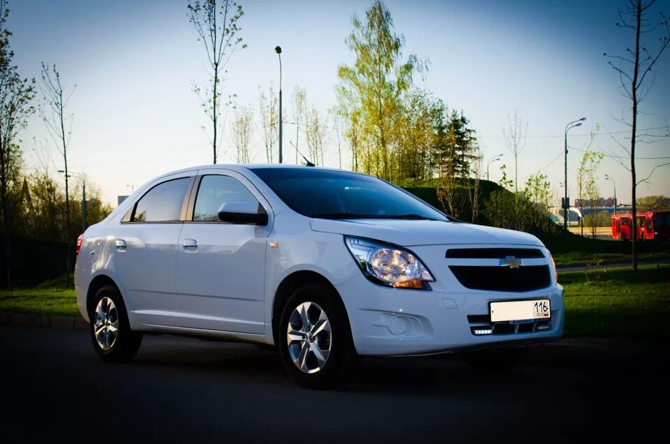 Купить у дилера шевроле кобальт. Шевроле Cobalt LTZ. Chevrolet Cobalt 2021 белый. Chevrolet Cobalt II (2011-2016). Шевроле кобальт 14.