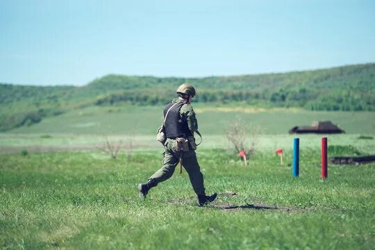 Бежать солдатский. Бежать солдатский. Бежать солдатский. Бежать солдатский. Бежать солдатский.