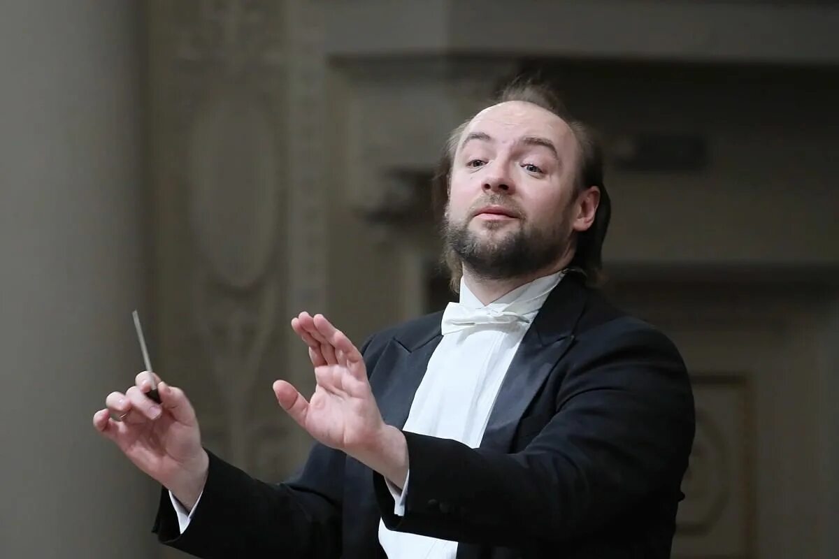 Алексей богорад дирижер. Алексей богорад дирижер симфонического оркестра. Понькин владимир александрович дирижер. Алексей богорад. Гл дирижер нижегородской филармонии понькин.
