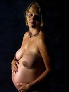 Naked pregnant Magdalena 