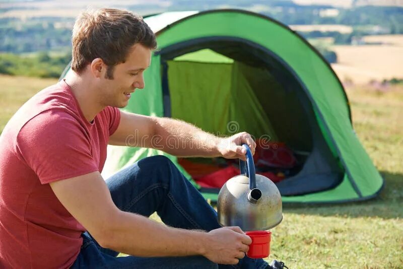 Camping men. Парень кемпинг. Два мужика на кемпинге. Компания молодых людей на кемпинге 30 годы. Man from the countryside.