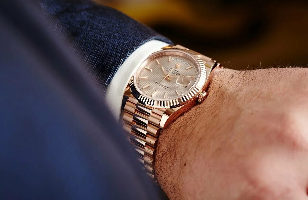 Rolex Datejust 40. Rolex Day Date мужские. Rolex Oyster 36 мужской. Rolex fb1a2015. Как должен сидеть браслет часов