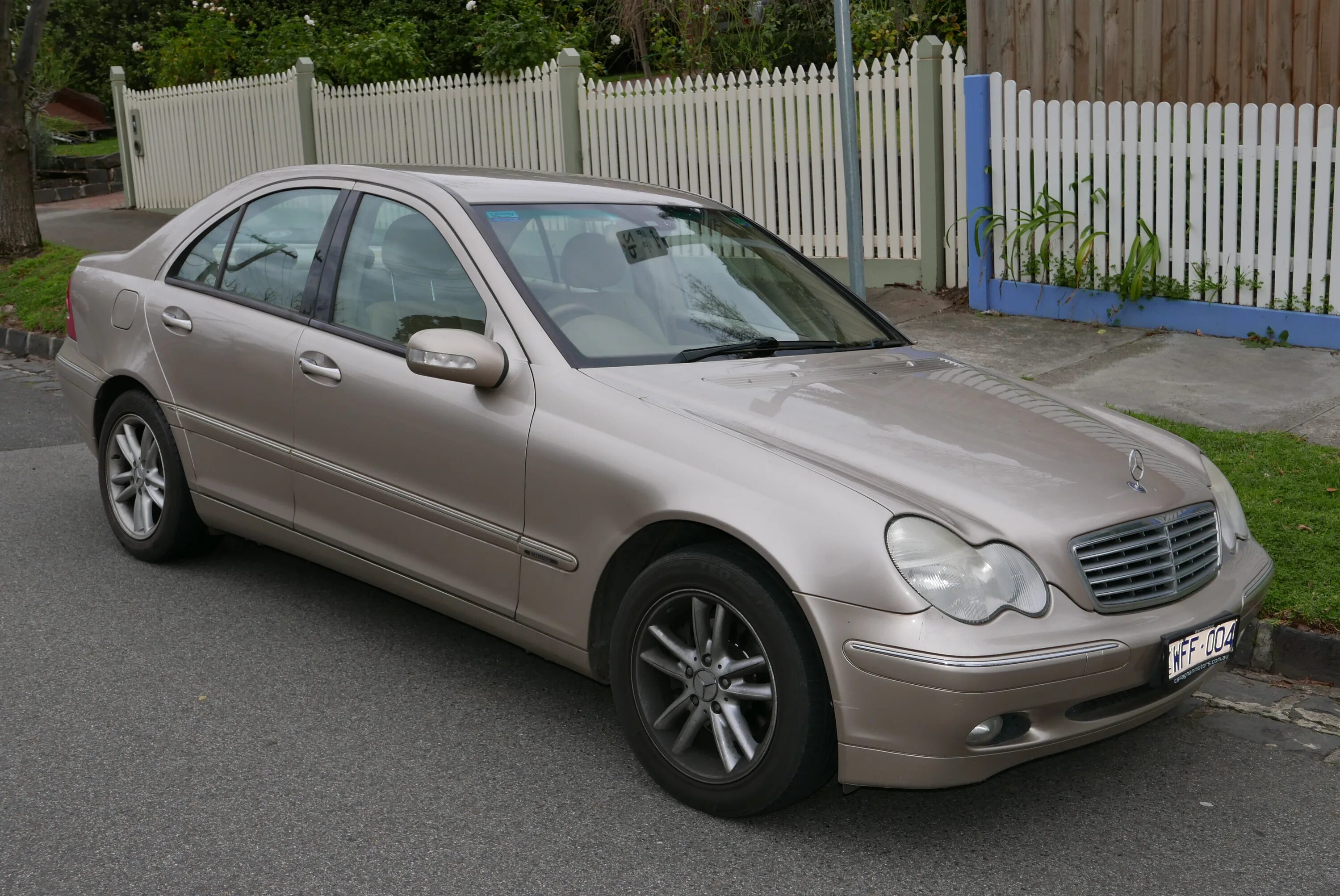 Мерседес w203 2002. Мерседес w203 2002. Мерседес w203 2002. Mercedes c180 kompressor w203. Мерседес w203 2002 год.