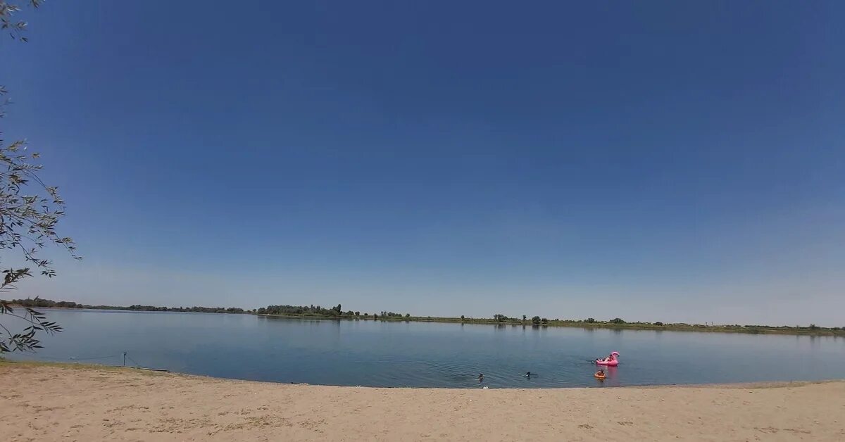 Яллама озеро. Озеро Яллама Узбекистан. Озеро Бахт в Ташкенте. Ялама озеро в Ташкенте. Чиназ это