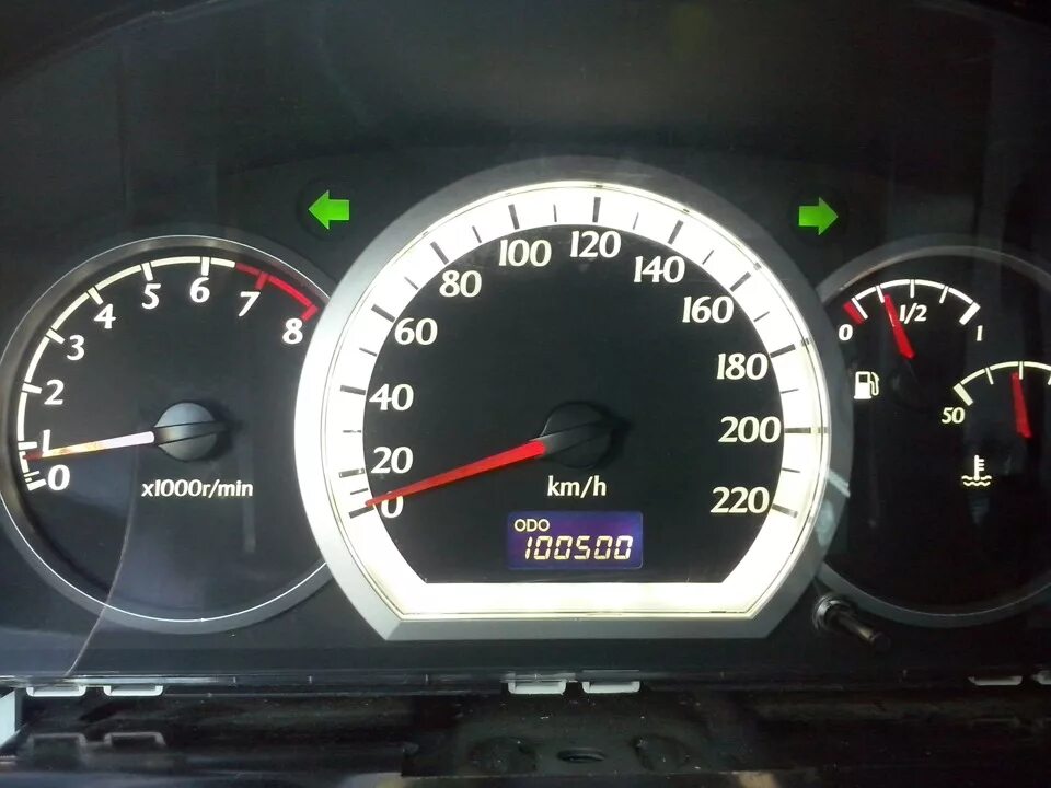 Тахометр шевроле лачетти. Тахометр шевроле круз 1. Тахометр шевроле лачетти хэтчбек 2006. Не работает тахометр шевроле. Датчик спидометра шевроле лачетти.