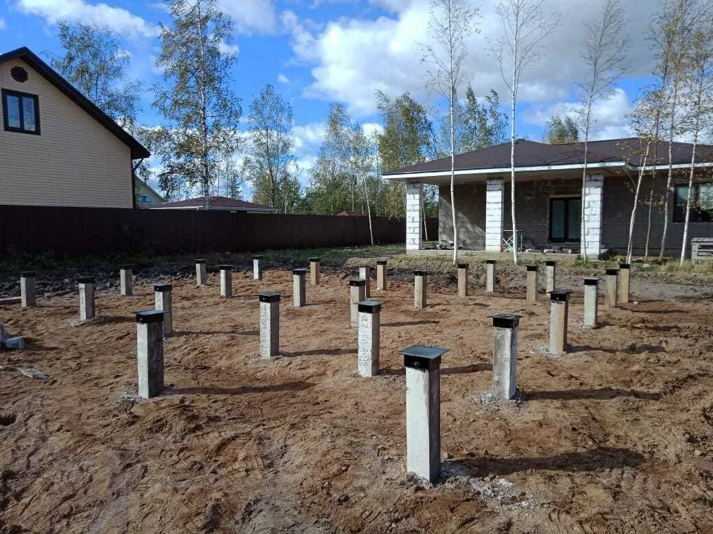 Сваи забивные с25. Сваи жб под. Жб свая 108х2500х4. Сваи железобетонные забивные. Ростверк на забивных сваях 150х150.