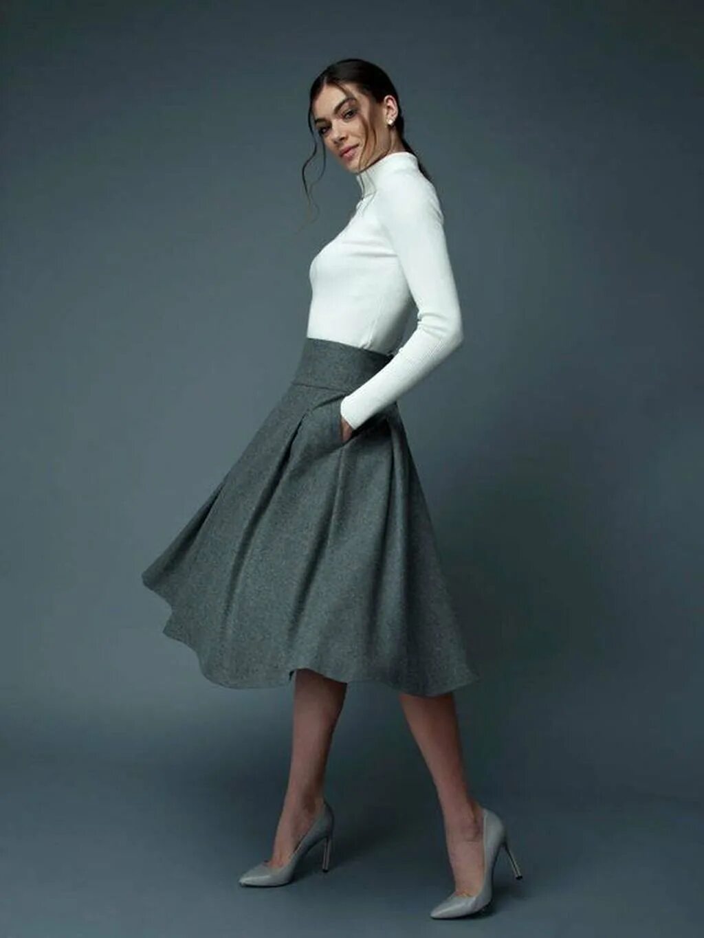 серая юбка годе.