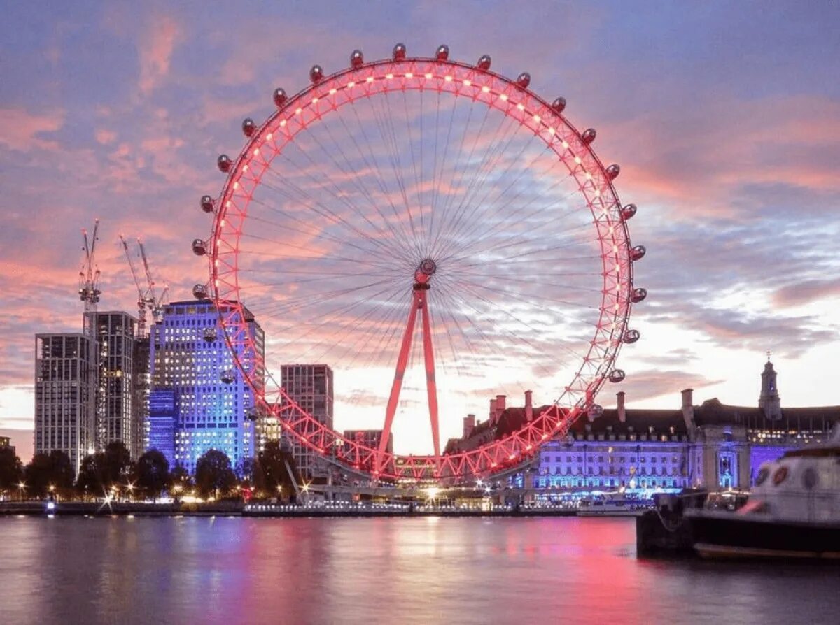 One of the london s. Колесо обозрения в Лондоне. Лондонский глаз Лондон. Лондон ай London Eye. Колесо обозрения в Лондоне высота.