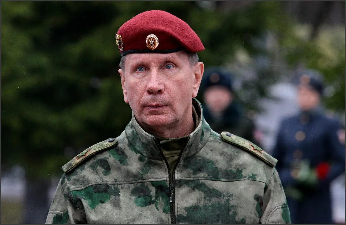 Краповый берет. Спецназ росгвардии краповый берет. Награда берет. Награда берет. Награда берет.