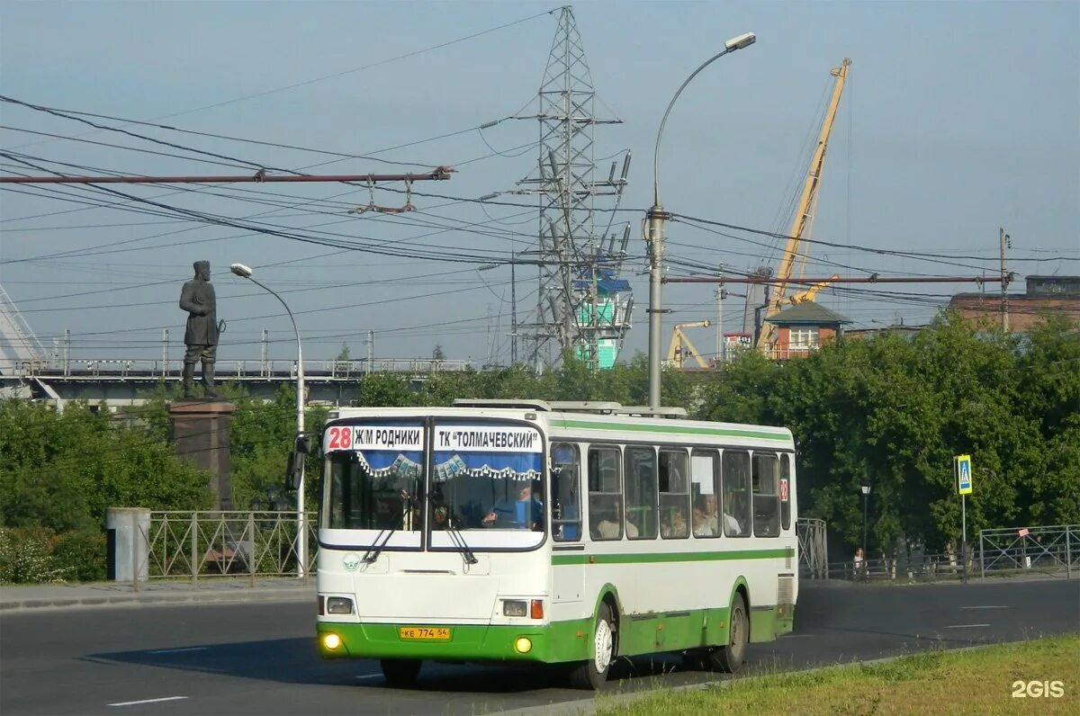 28 Автобус Новосибирск. 28 Автобус Новосибирск ЛИАЗ. ЛИАЗ 5256 Новосибирск. Автобус Новосибирск НЕФАЗ 28.