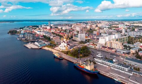 Архангельск севернее москвы