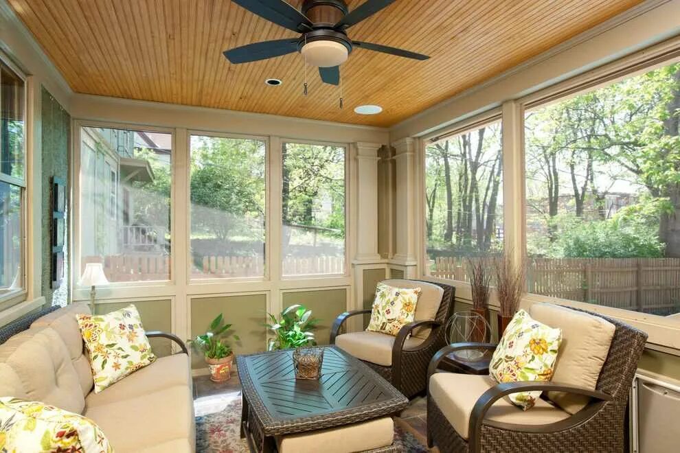 10 популярных идей на тему "front porch enclosed" для вдохновения