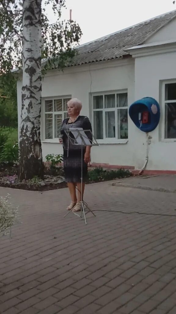 Валуйчанская средняя школа здание. Село валуйчик белгородской обл. Село валуйчик белгородская область. Село валуйчик белгородской обл. Валуйчанская средняя школа здание.