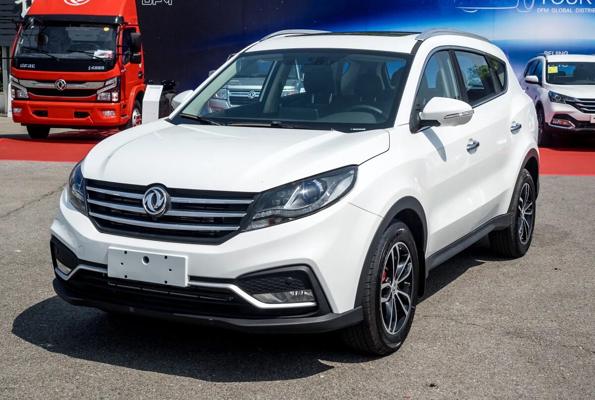 Китайский автомобиль донг фенг. Дфм 3610. Дфм ax7 2017. Dfm кроссовер. Донг фенг dfm.
