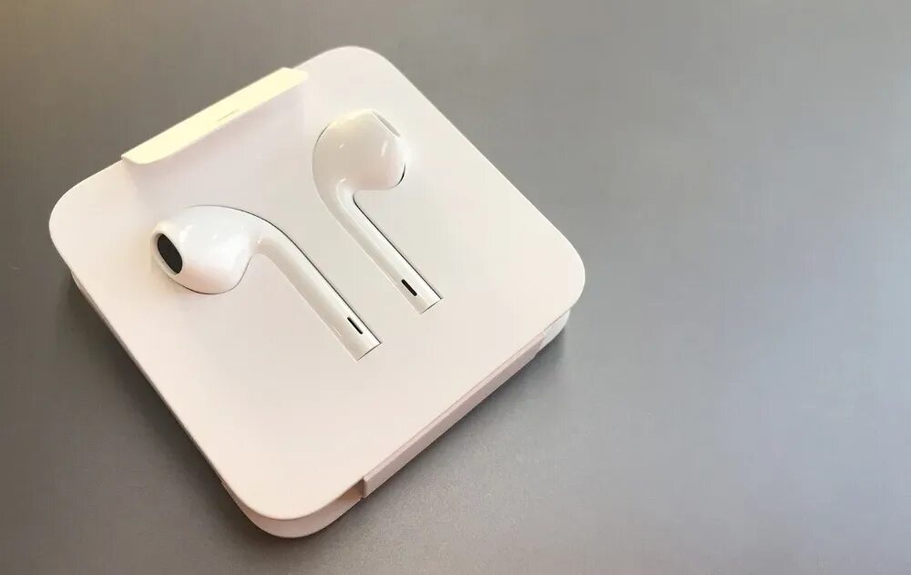 Наушники Apple Earpods Lightning. Apple Earpods with Lightning Connector. Original Apple Earpods Lightning. Наушники аирподс Лайтнинг. Оригинал айрподс макс