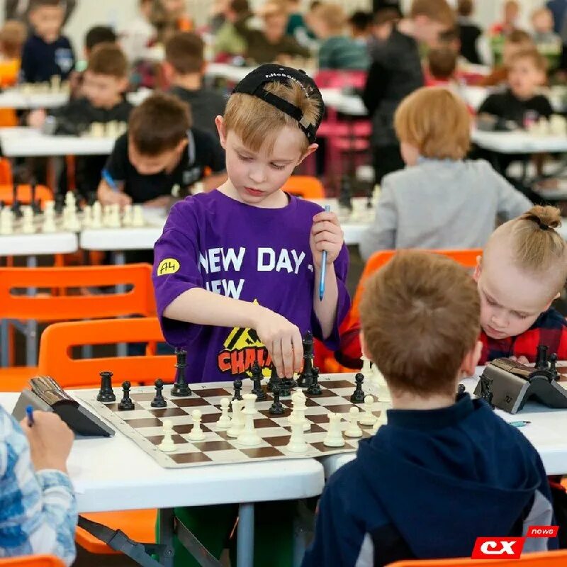 михаил бамбизо. призы шахматный турнир. дети и большие шахматы. детский кубок по шахматам. шахматисты украины.