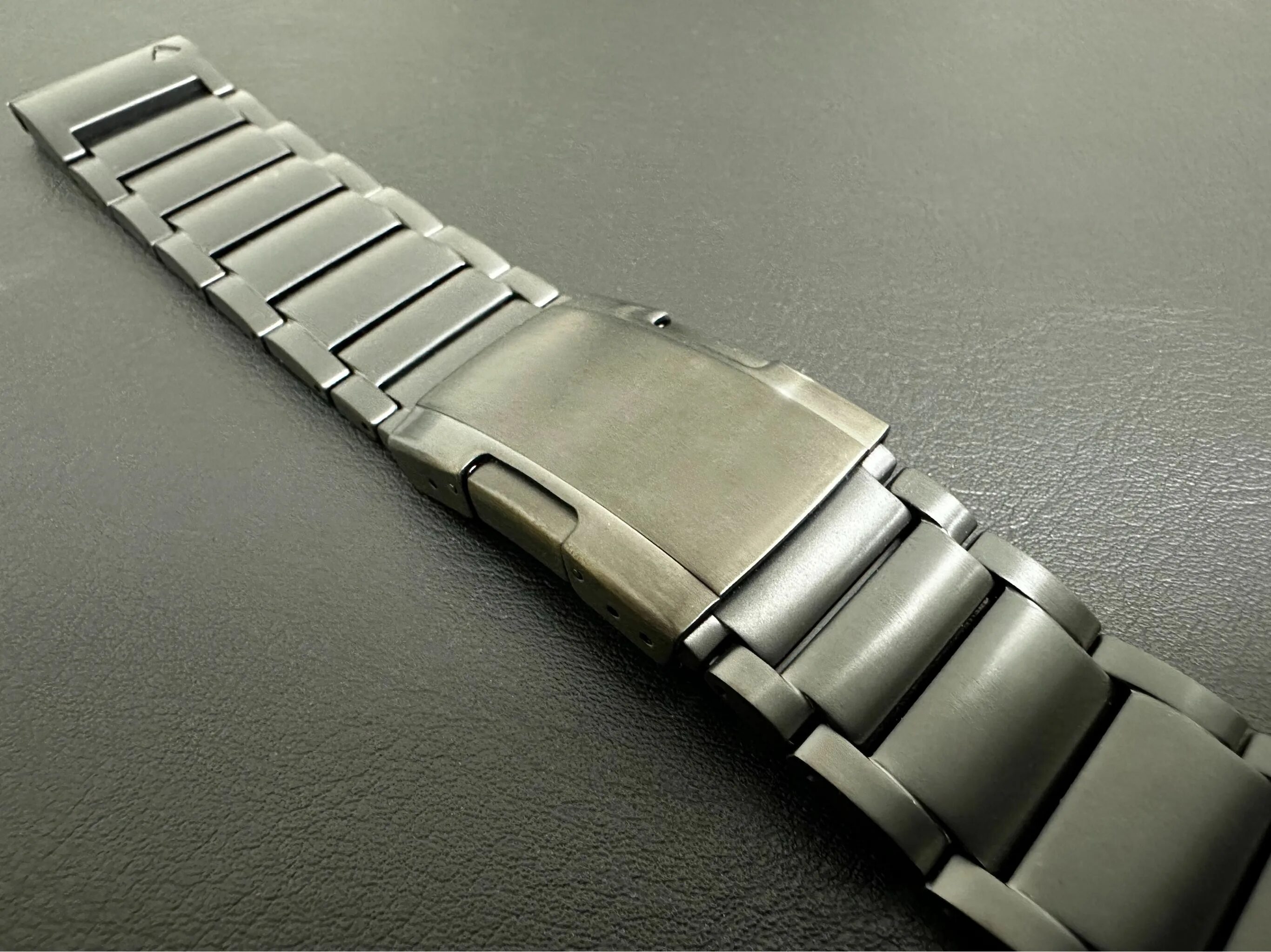 Ориент титановый браслет. Rm11 titanium. Титановый ремешок 20мм. Garmin fenix 6x pro. Титановый браслет для apple watch ultra 49mm.