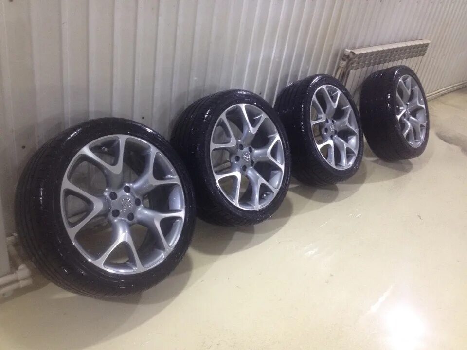 Диски опель 5 105. Диски opel opc r18. диски opc r18 5x105. opc r18 5/105.
